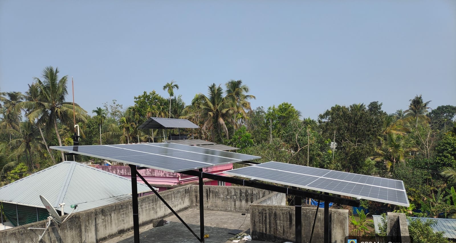 Anathasia — Varapuzha · 3 kW സോളാർ ഇൻസ്റ്റാളേഷൻ