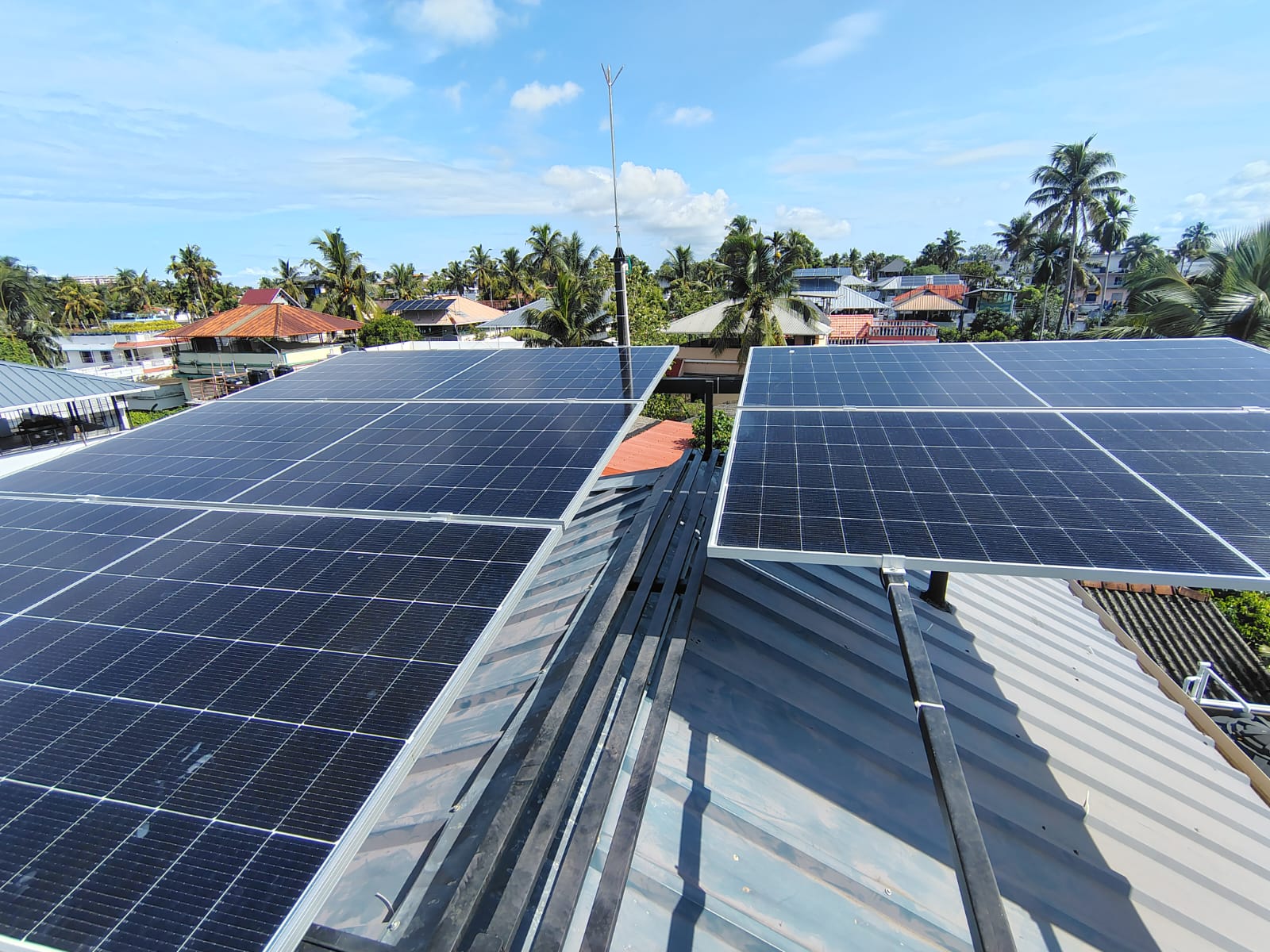 Johnson — Thevara · 3 kW സോളാർ ഇൻസ്റ്റാളേഷൻ